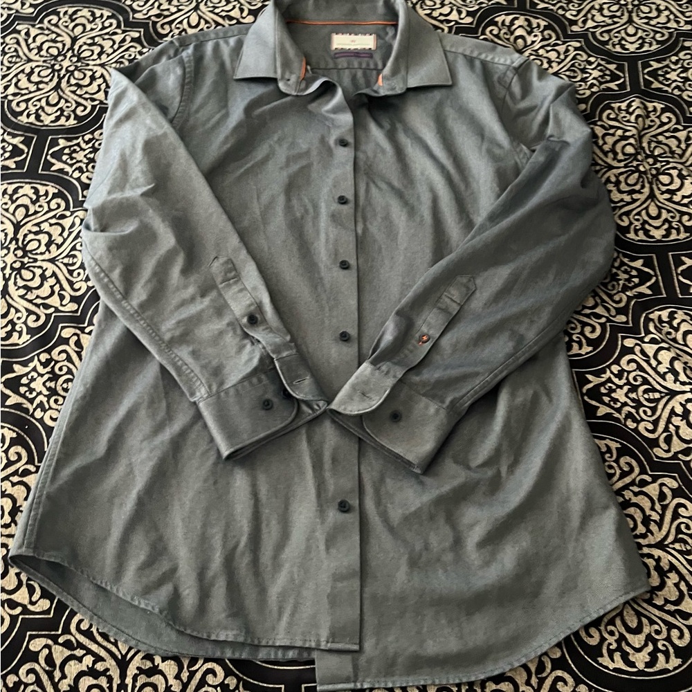 Modern ambition large Men's Gray Button-Up Shirt